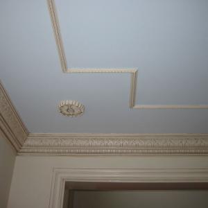 Crown-moulding-applied-ceiling-moulding-and-rosette.jpg